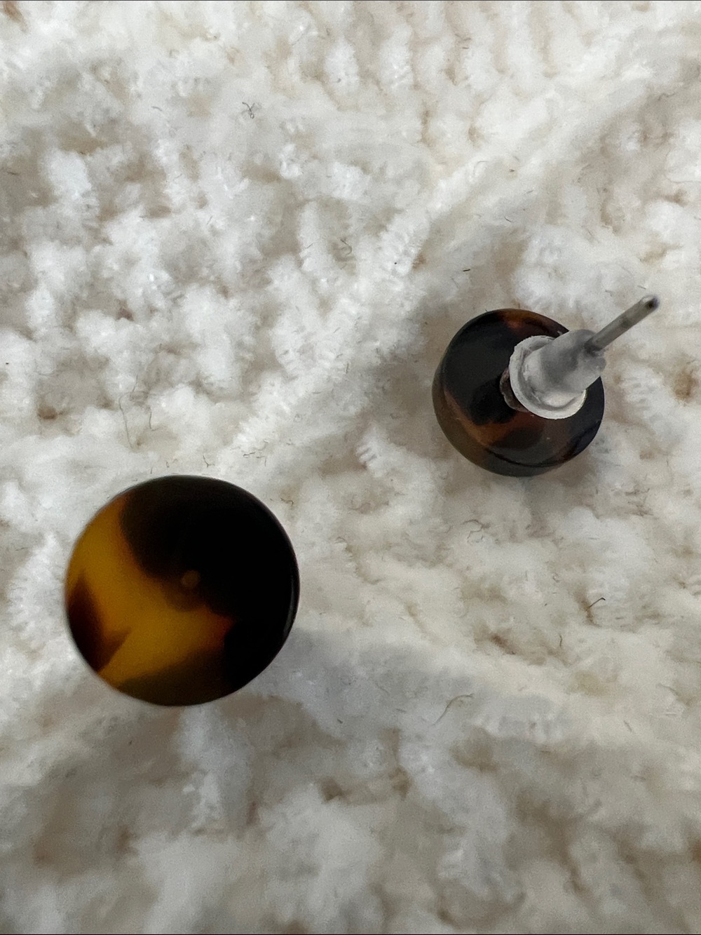 NWOT Tortoiseshell Resin stud button earrings